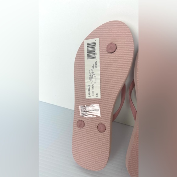 New Bebe Women's Samirah Light Pink Rhinestone Bebe Logo Flip Flop Size 6 - Picture 8 of 9